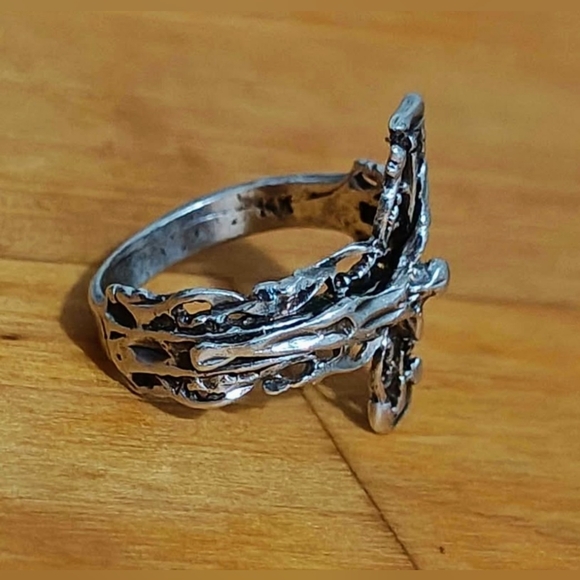 EXQUISITE 14K White Gold Vintage/Antique Crucifix Ring - Picture 4 of 9